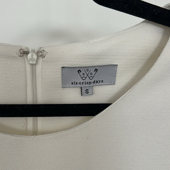 💟 White Cocktail Dress - Picture 3 of 9